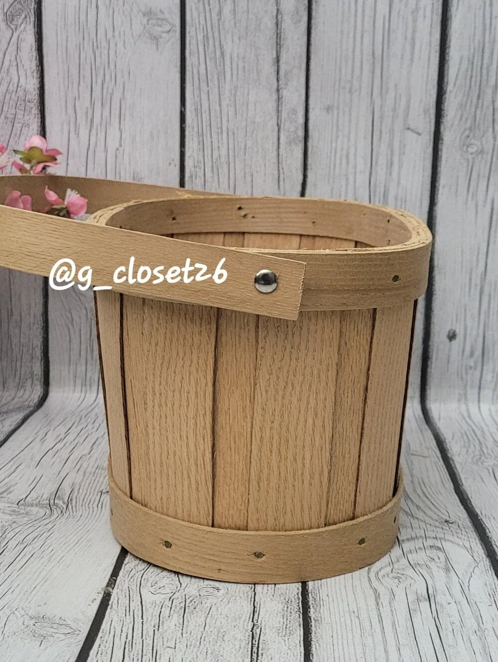 N/A classic wooden